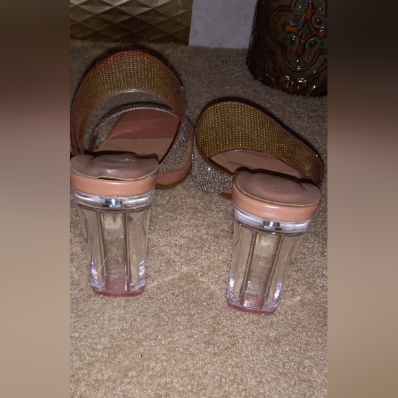 Strapless Glass Heel Slipper with rhinestones made by Top Mode. - Picture 4 of 4